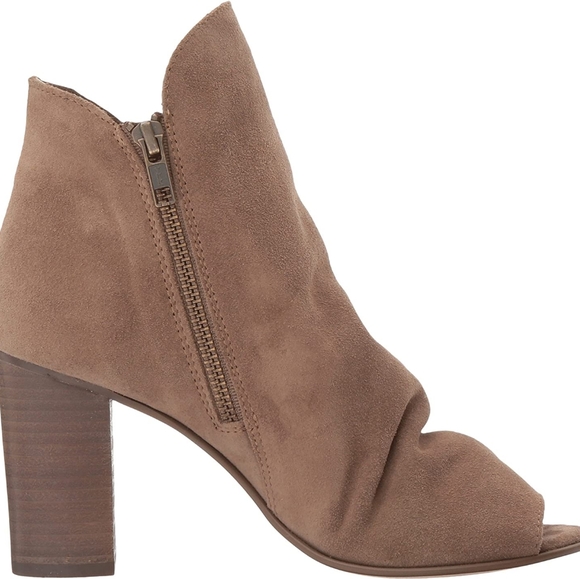 Steven Madden Kyma Bootie - Picture 9 of 11